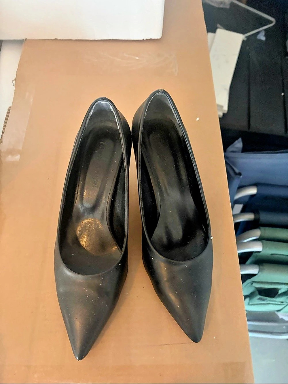 Pointed Toe Heels in Black